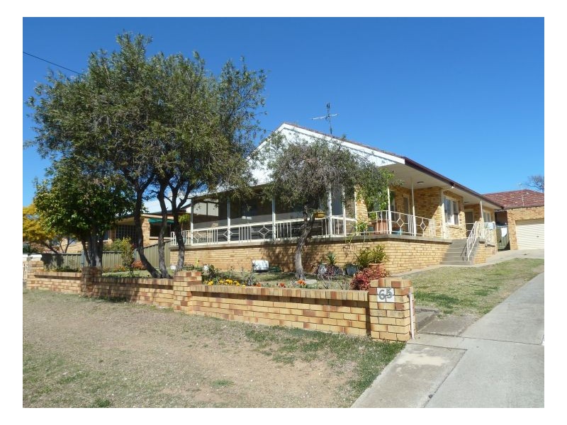 2/65 Phillip Street, Tamworth NSW 2340