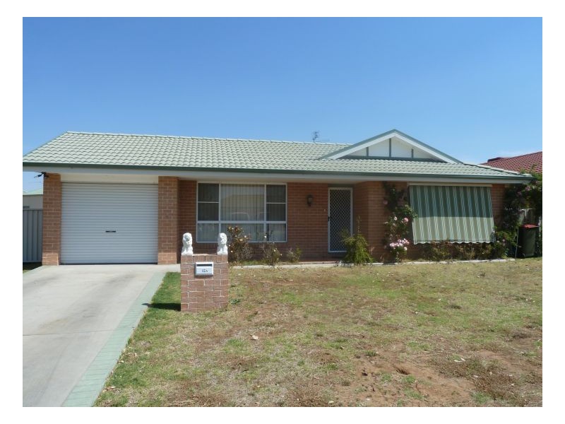 12a Banks Street, Tamworth NSW 2340