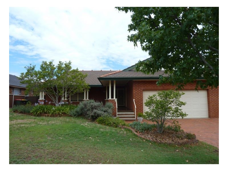 115 Edward Street, Tamworth NSW 2340