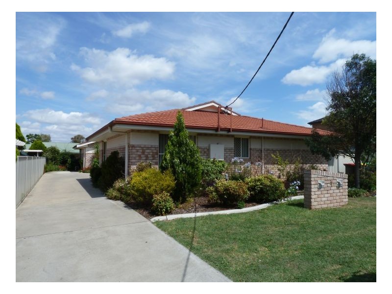 1/4 Gorman Street, Tamworth NSW 2340