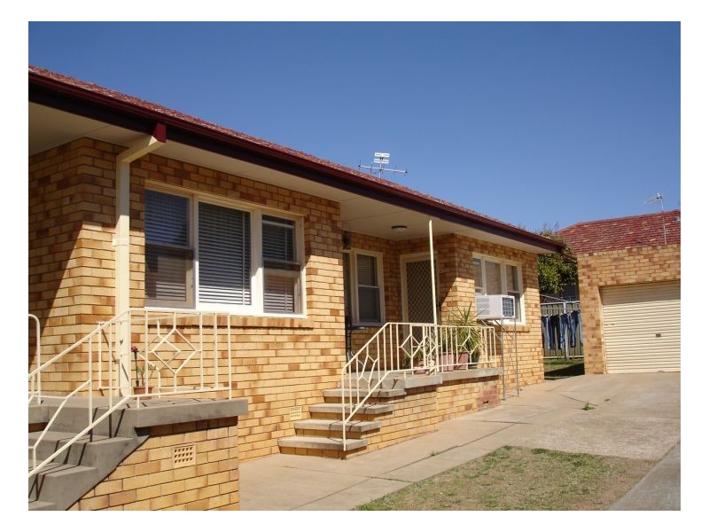 65 Phillip, Tamworth NSW 2340