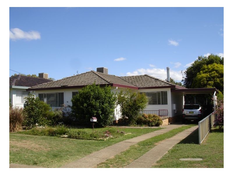 16 Campbell Street, Tamworth NSW 2340