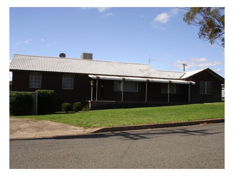 70 Garden Street, Tamworth NSW 2340