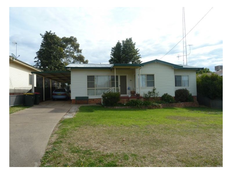 54 Croydon Avenue, Tamworth NSW 2340