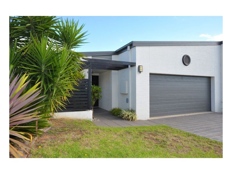 1/50 Peregrine Ave, Tamworth NSW 2340