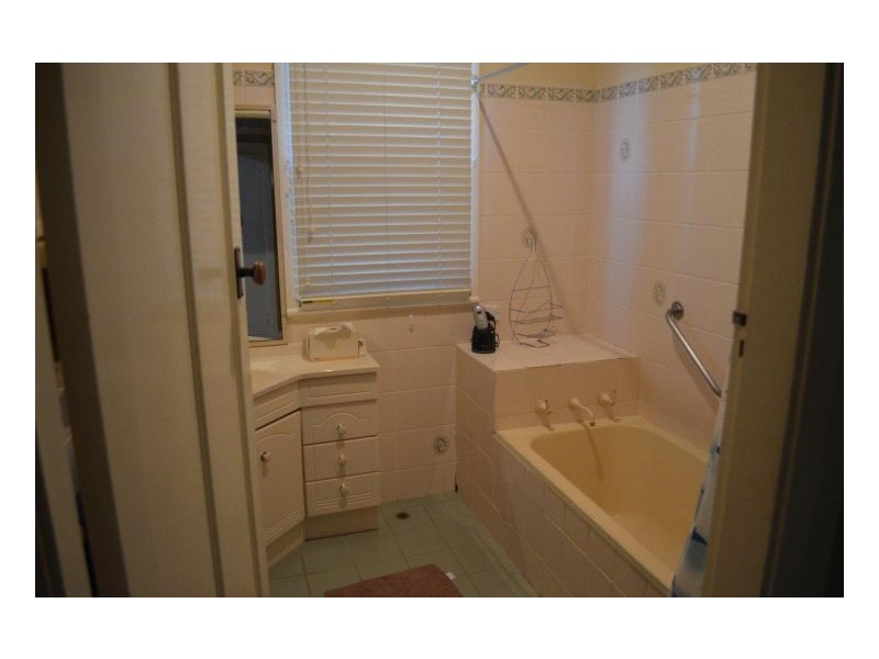 1 Robert Street, Tamworth NSW 2340