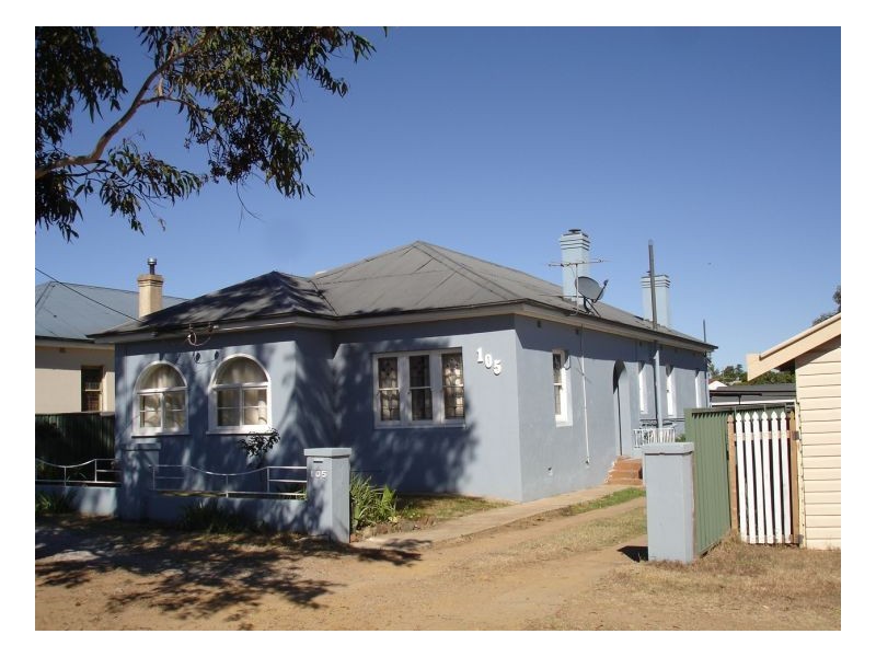105 Belmore Street, Tamworth NSW 2340