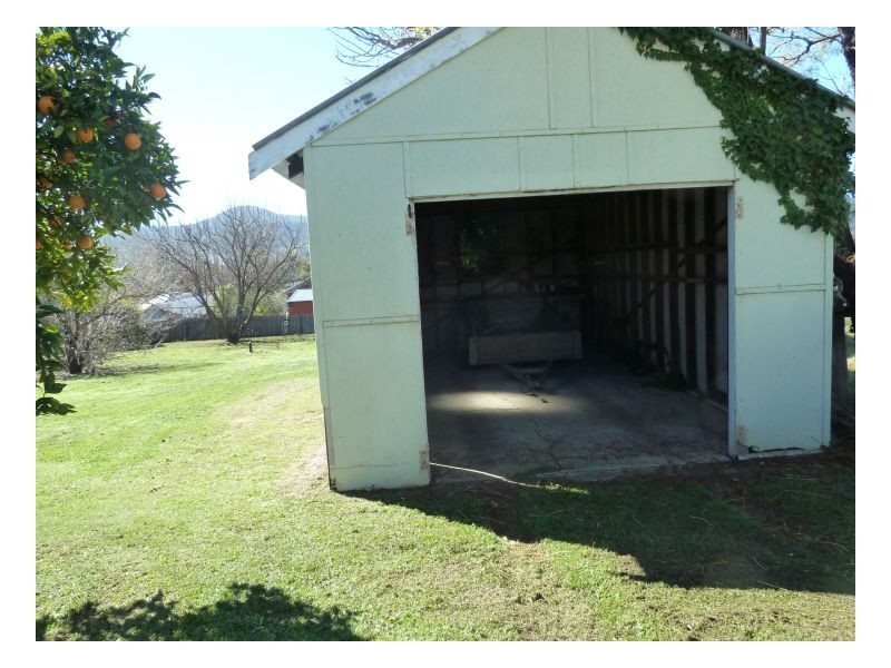 94 Church Street, Tamworth NSW 2340