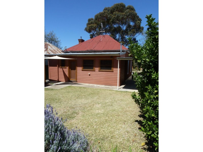 19 Gipps Street, Tamworth NSW 2340