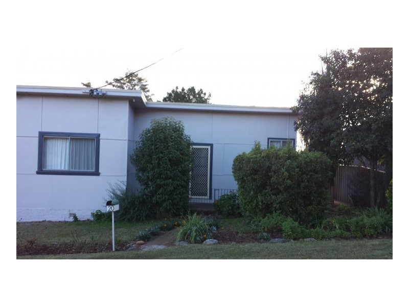 20 Hall Street, Tamworth NSW 2340