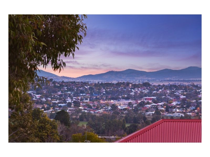 64a Raglan Street, Tamworth NSW 2340