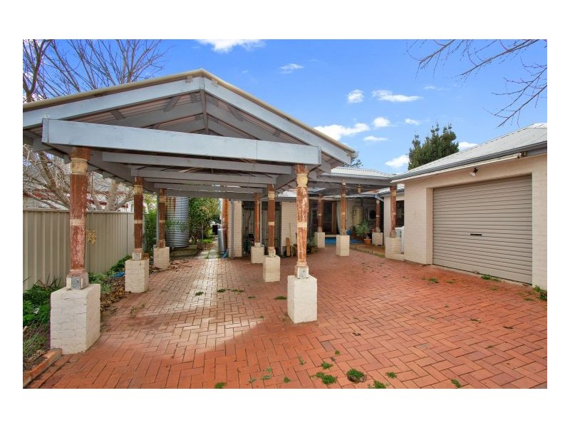 121 Brisbane Street, Tamworth NSW 2340