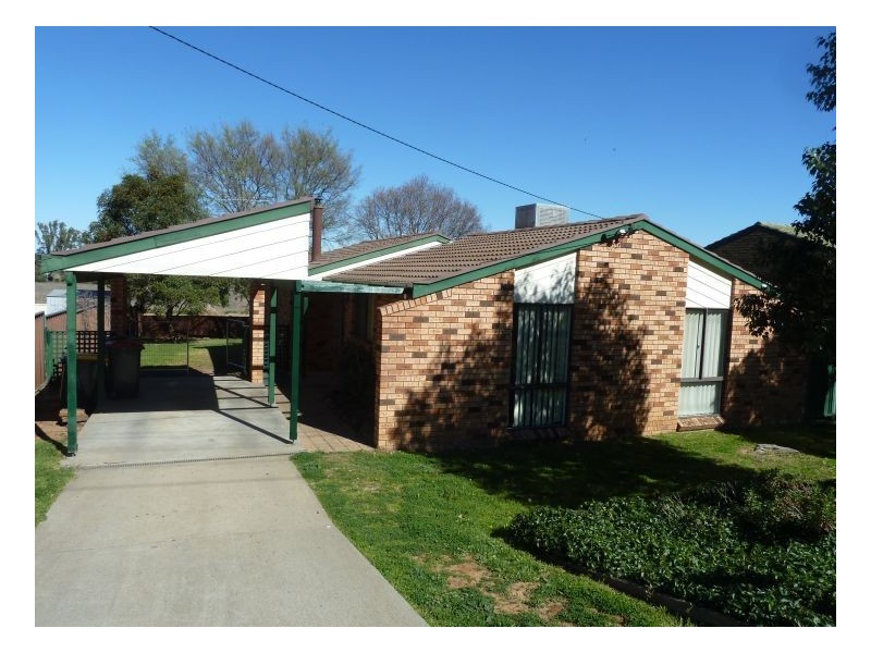 23 Glengarvin Drive, Tamworth NSW 2340