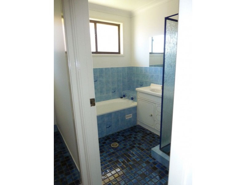 23 Glengarvin Drive, Tamworth NSW 2340