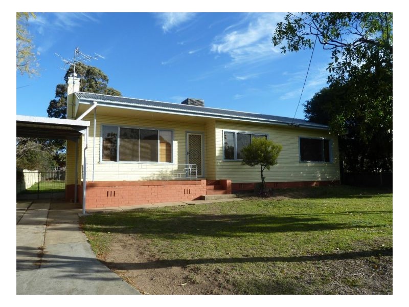 7 Crocket Street, Tamworth NSW 2340