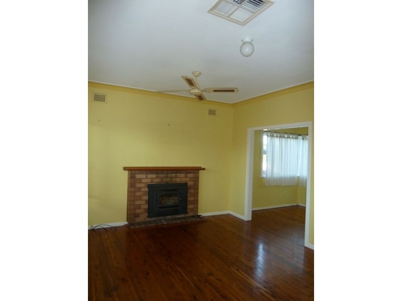 7 Crocket Street, Tamworth NSW 2340