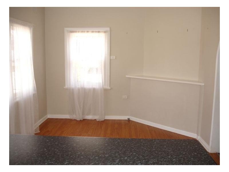 42 Gunnedah Rd, Tamworth NSW 2340