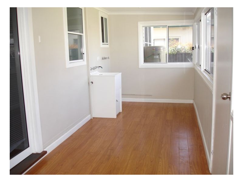 42 Gunnedah Rd, Tamworth NSW 2340