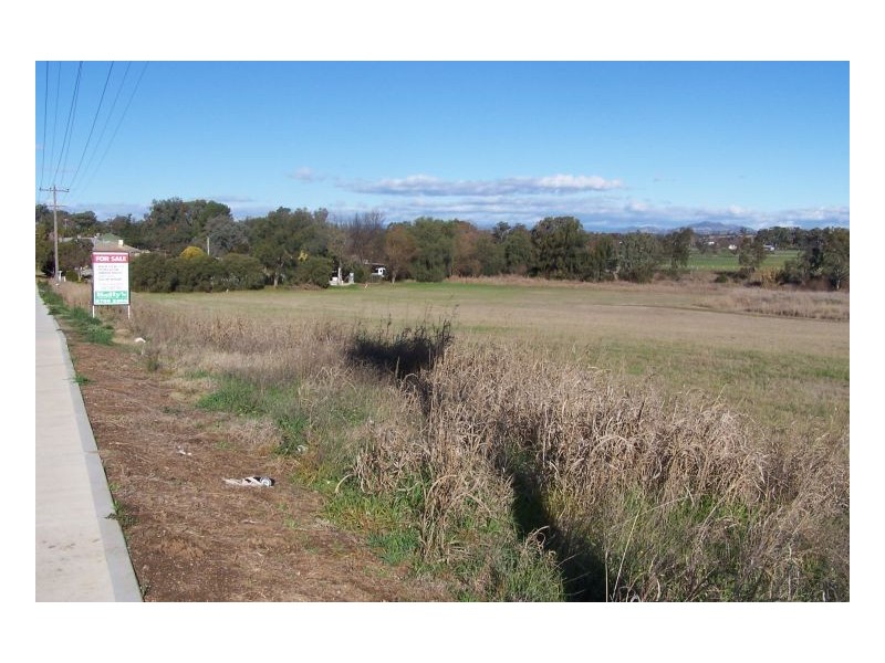 443-475 Armidale Road, Tamworth NSW 2340