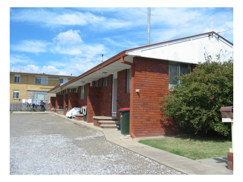 2/96A Belmore Street, Tamworth NSW 2340