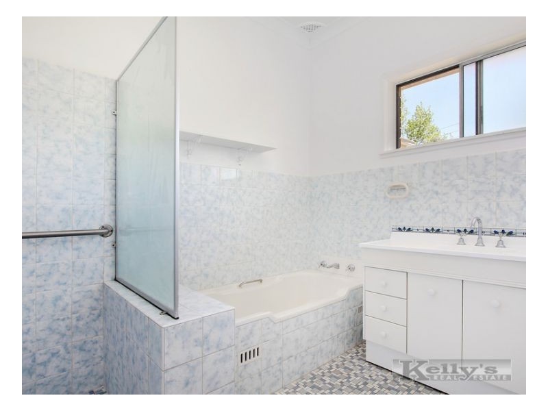 130 Napier Street, Tamworth NSW 2340