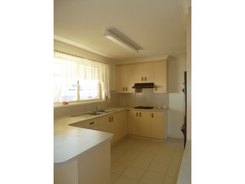 11 Janelle Street, Tamworth NSW 2340