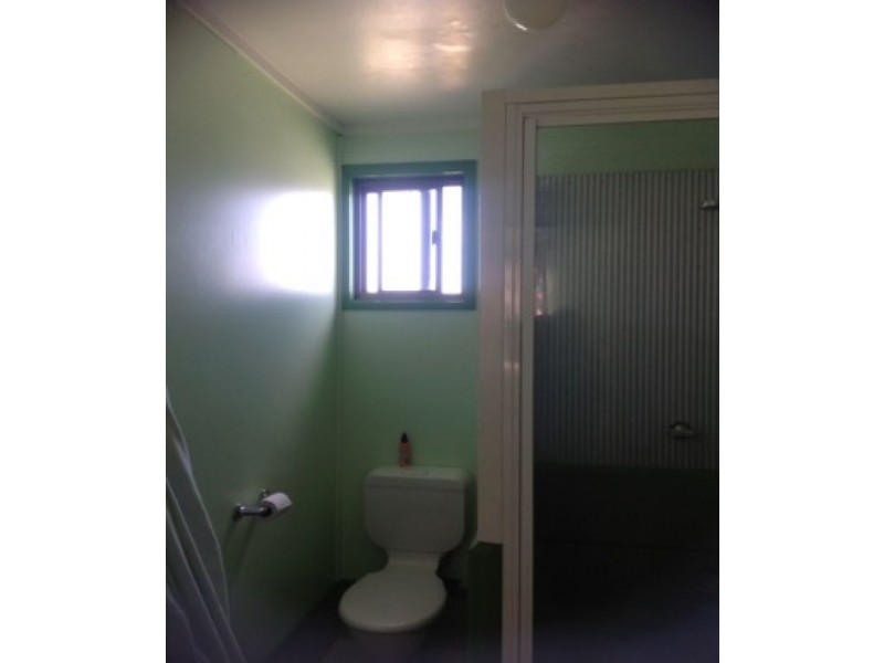 8B Pine Steet, Kootingal NSW 2352