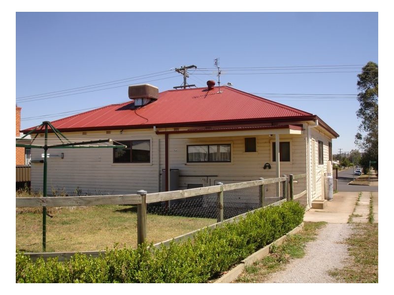 19 Vera Street, Tamworth NSW 2340