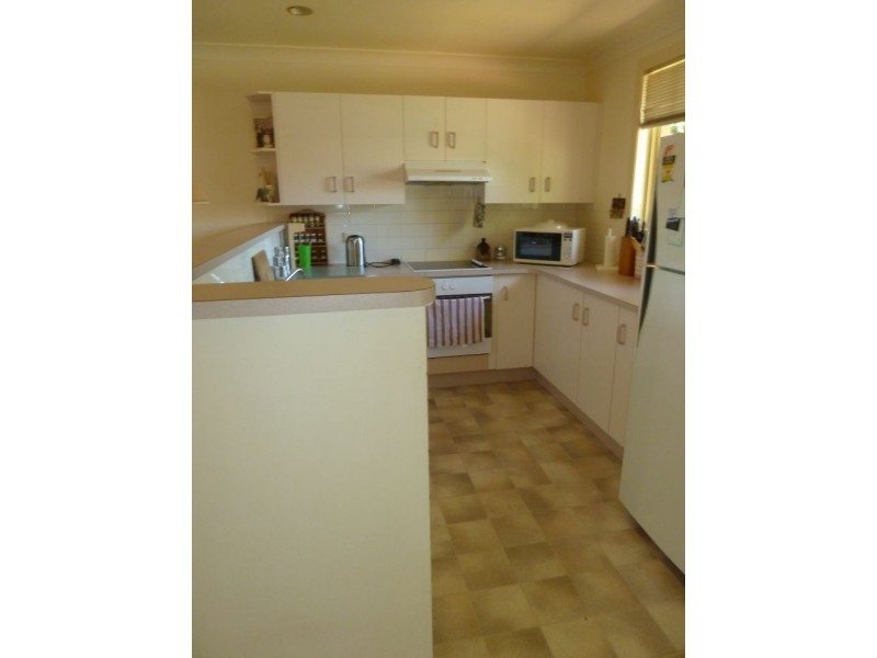 6b Mcdonald Crescent, Tamworth NSW 2340