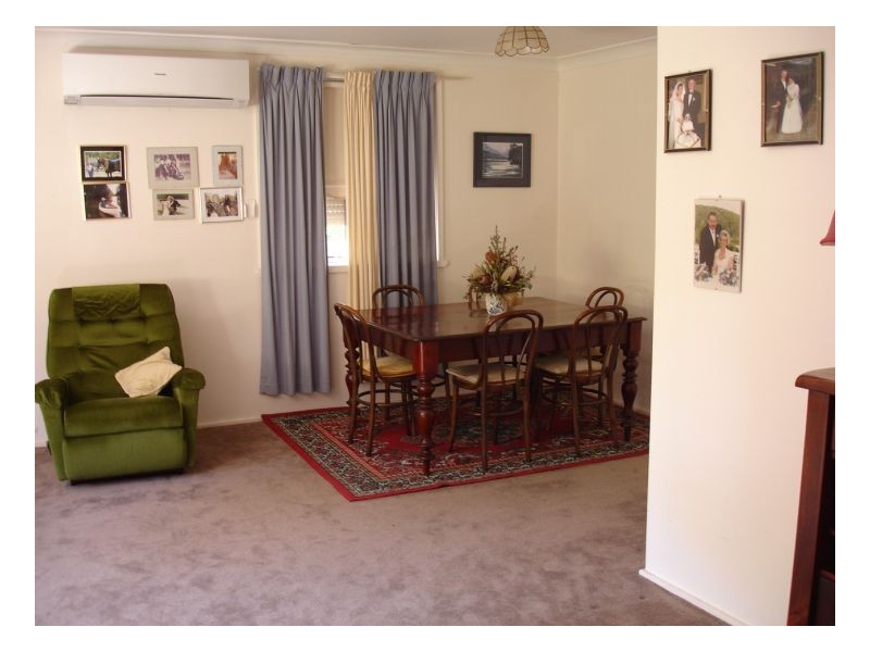 99 Manilla Road, Tamworth NSW 2340