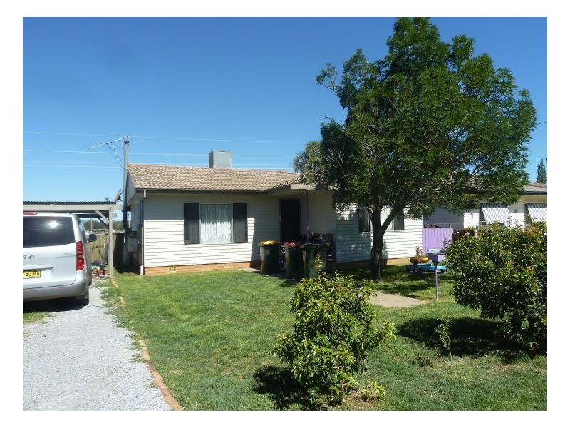 57 Kurrawan Street, Tamworth NSW 2340