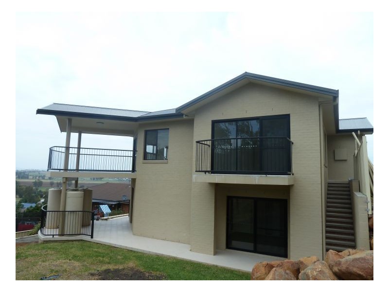 1/10 Glenview Place, Tamworth NSW 2340