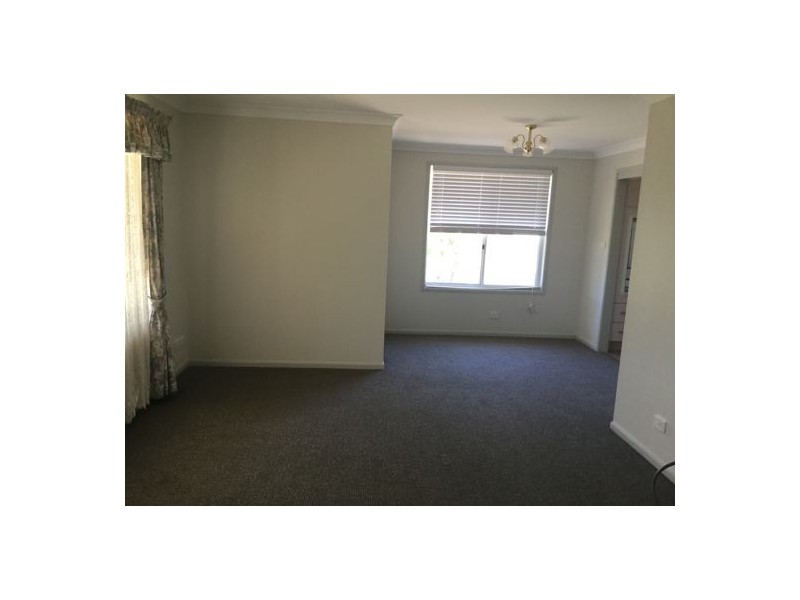 16 Banjo Circuit, Tamworth NSW 2340