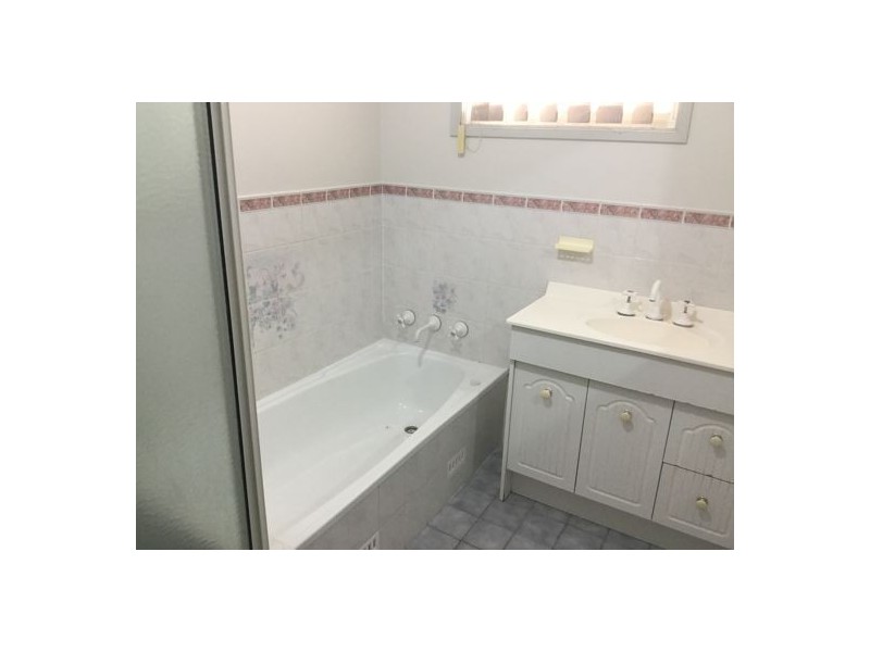 16 Banjo Circuit, Tamworth NSW 2340