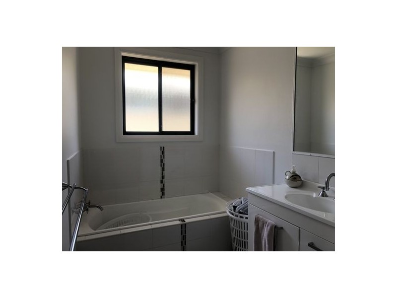 15 Orley Drive, Tamworth NSW 2340