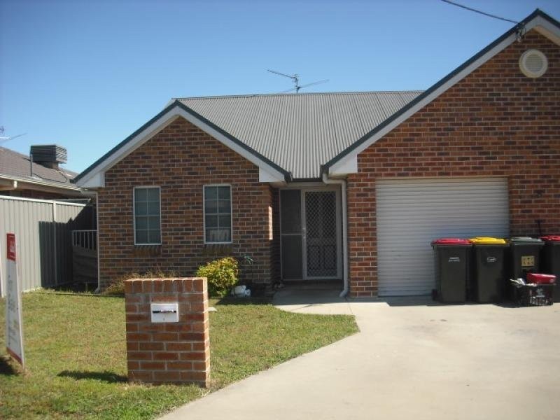 1/8 Flynn Street, Tamworth NSW 2340
