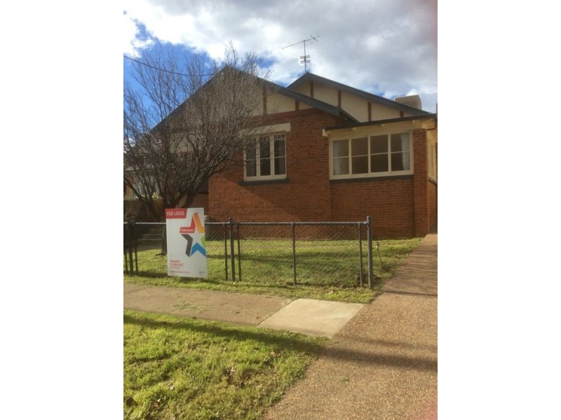 158 Carthage Street, Tamworth NSW 2340