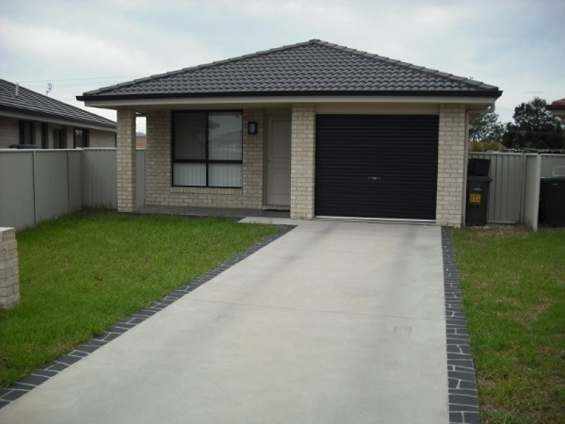 14 Tasman Place, Tamworth NSW 2340