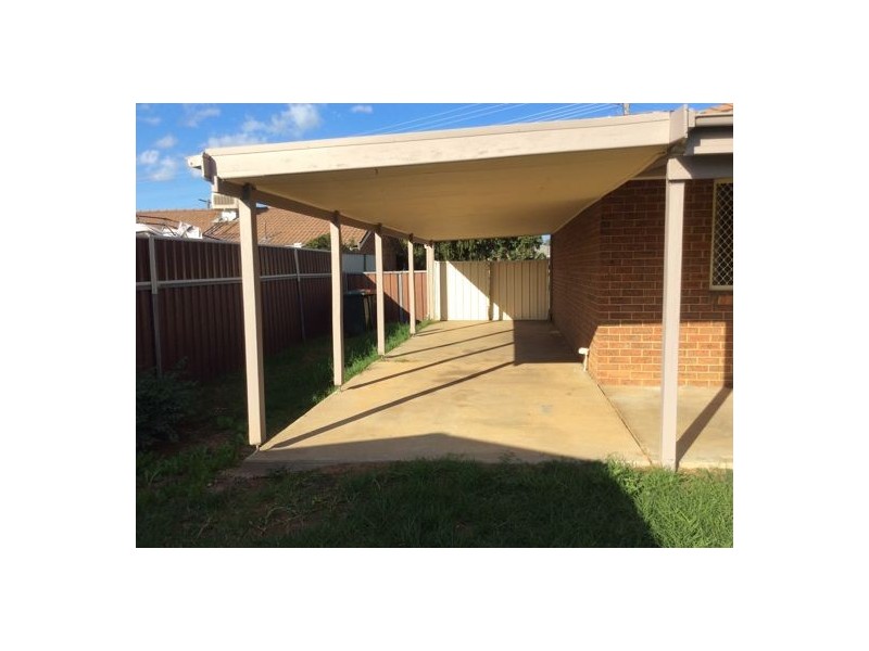 63 Warral Road, Tamworth NSW 2340