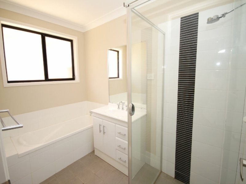 1/10 Falcon Drive, Tamworth NSW 2340
