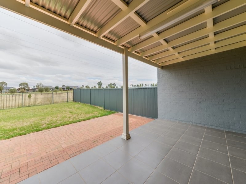86A The Heights, Tamworth NSW 2340