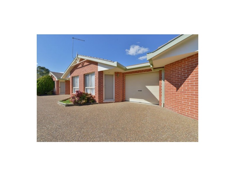 2/21 Illoura Street, Tamworth NSW 2340