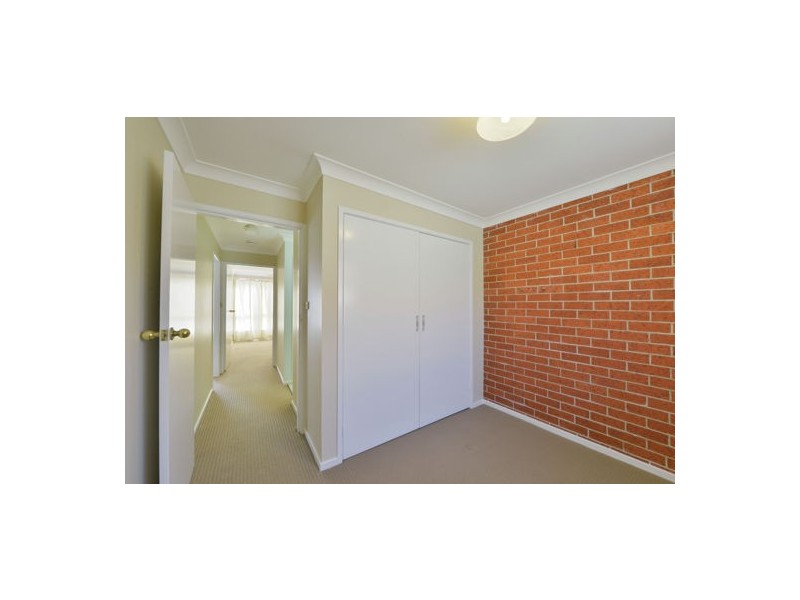 2/21 Illoura Street, Tamworth NSW 2340