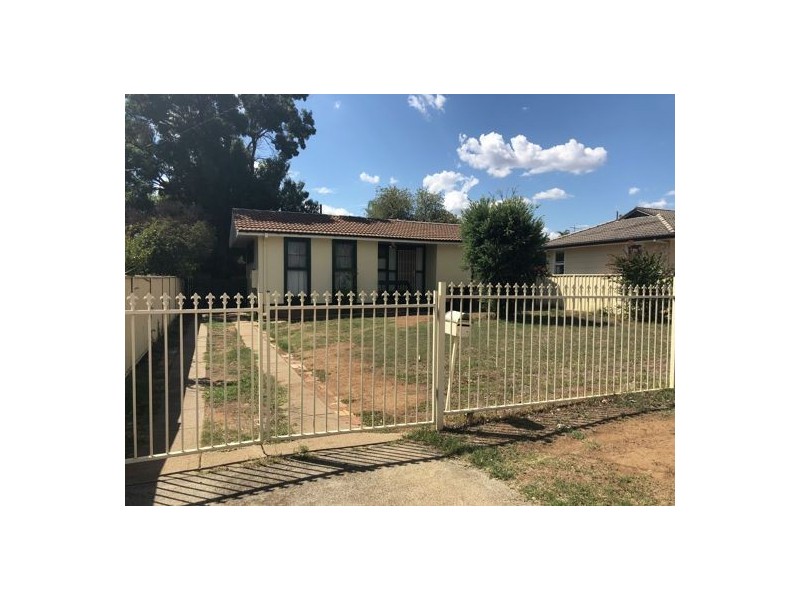 27 Cossa Street, Tamworth NSW 2340