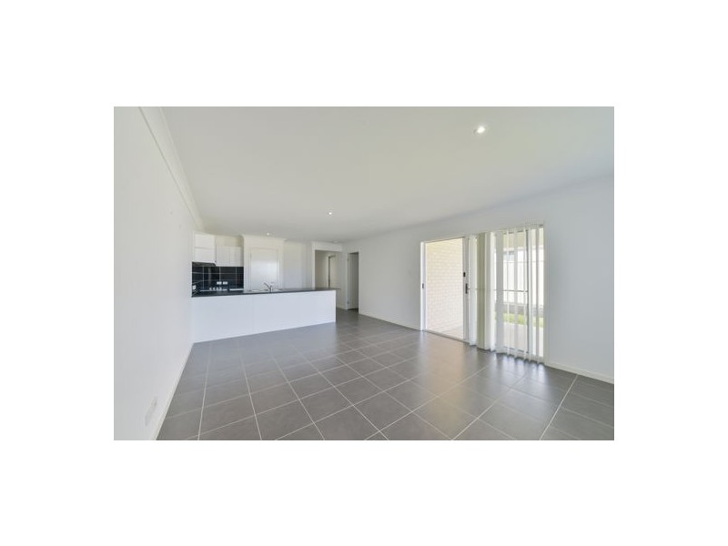 1/9 Kaputar Close, Tamworth NSW 2340