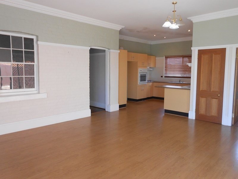 17 Darling Street, Tamworth NSW 2340