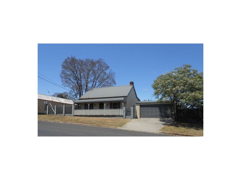 17 Darling Street, Tamworth NSW 2340