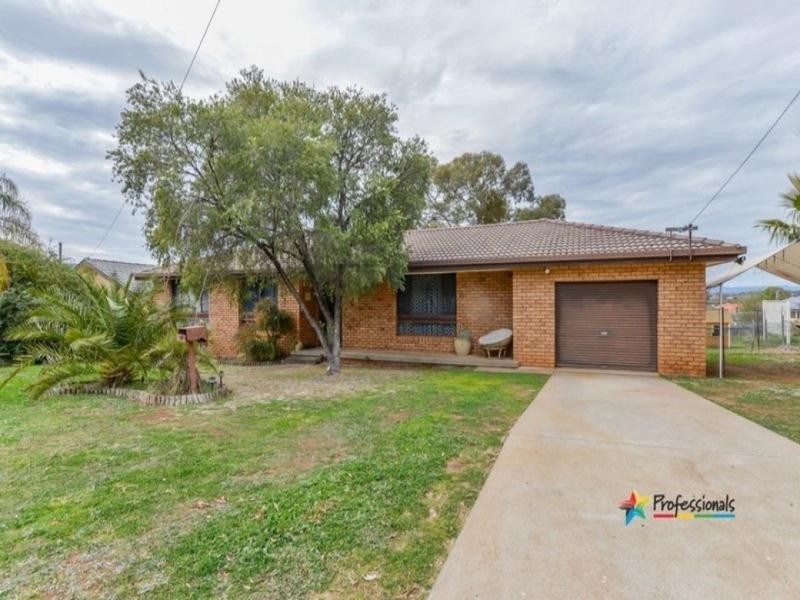 11 Graham Street, Tamworth NSW 2340