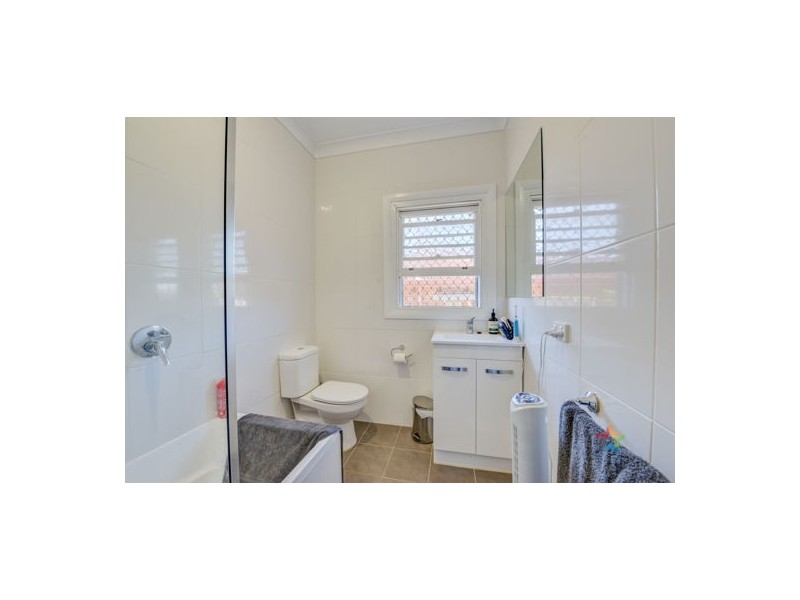 38 Parry Street, Tamworth NSW 2340