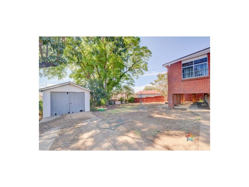 38 Parry Street, Tamworth NSW 2340